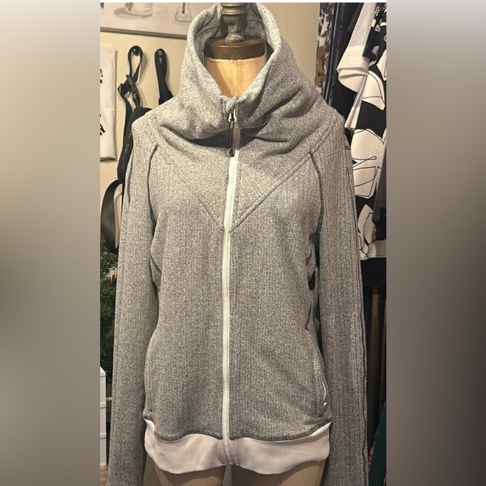 Lululemon Cowl Neck Full Zip Jacket 12 EUC